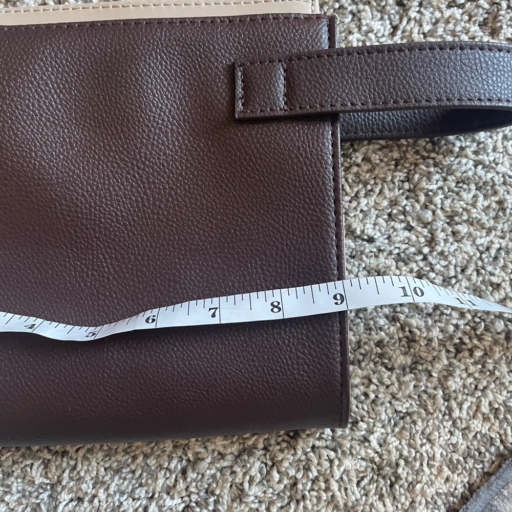 Bvlgari Makeup Bag for Emirates in excellent
Condition - Picture 3 of 7